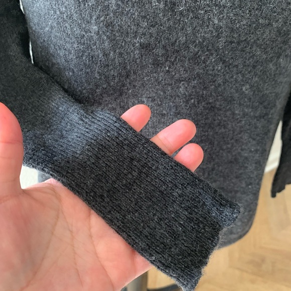 Halogen 100% Cashmere crew neck sweater - Picture 5 of 5